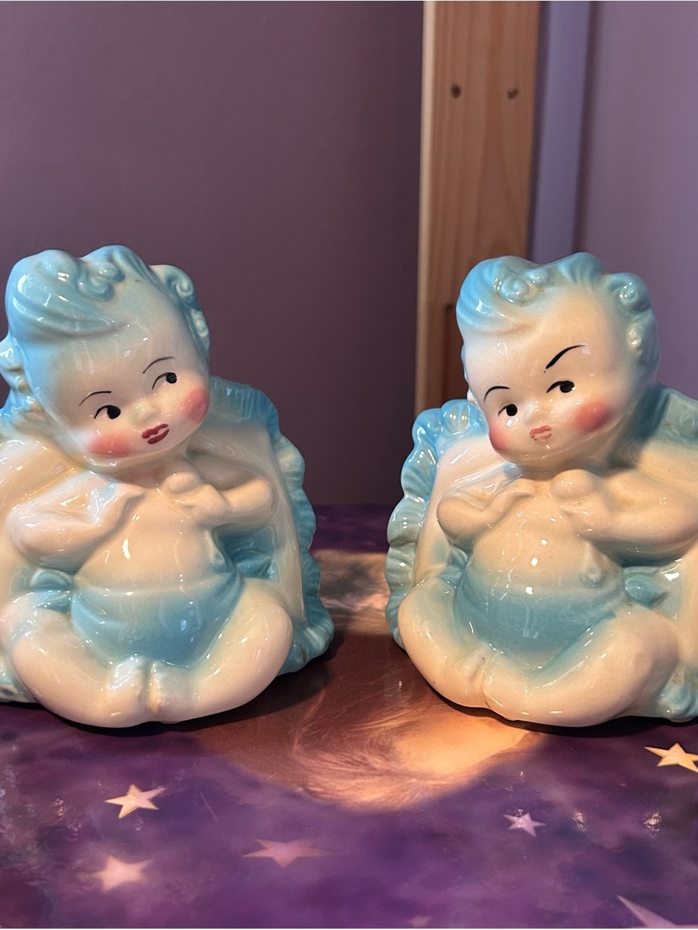 Vintage Hull Pottery Ceramic Blue & White Cherub Figurine Pair
